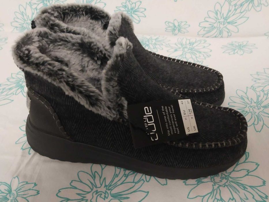 жіноче взуття бренду HeyDudeShoes