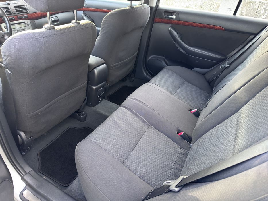 Toyota Avensis 1.6 VVT-i 2004