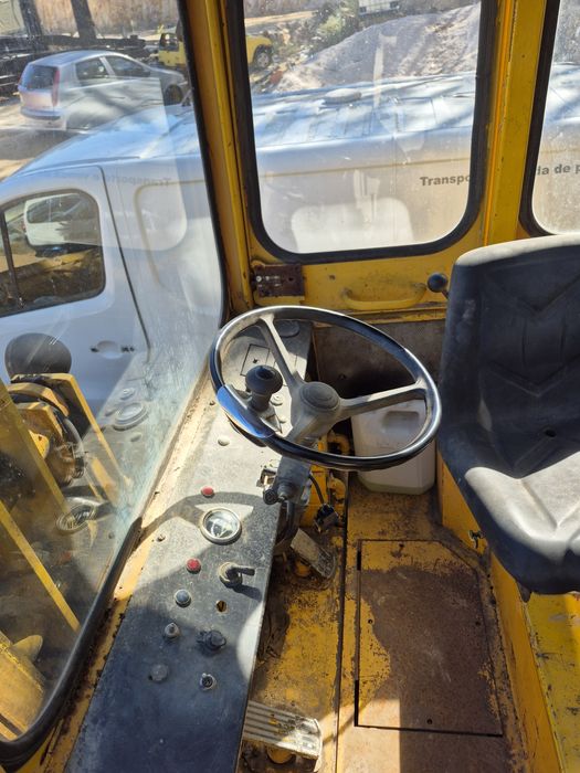 Vendo Retroescavadora