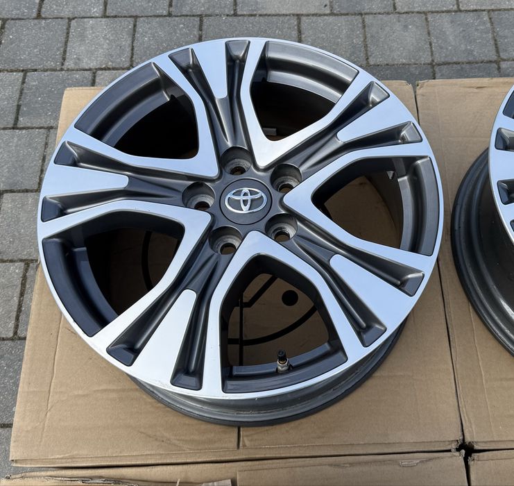 Oryginał felgi 17" Toyota Rav4 Corolla Verso 5x114.3 czujniki Posejdon