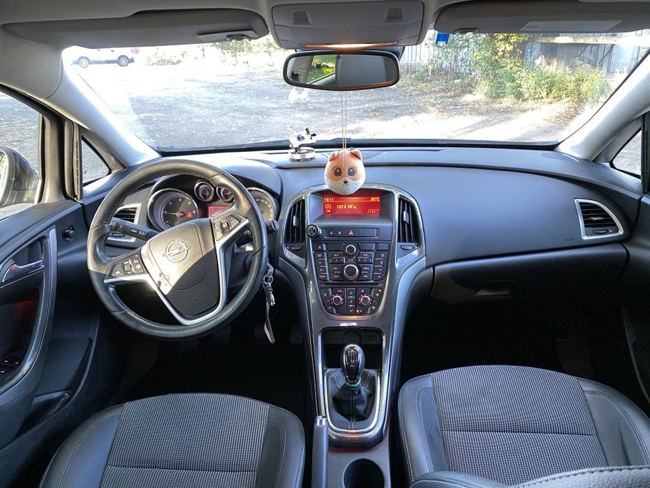 Opel Astra J 2012 року, 1.7 CDTI 136к.с