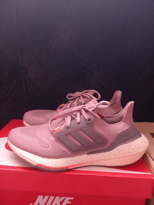 Жіночі/чоловічі Adidas Ultraboost 22 оригінал розмір 38