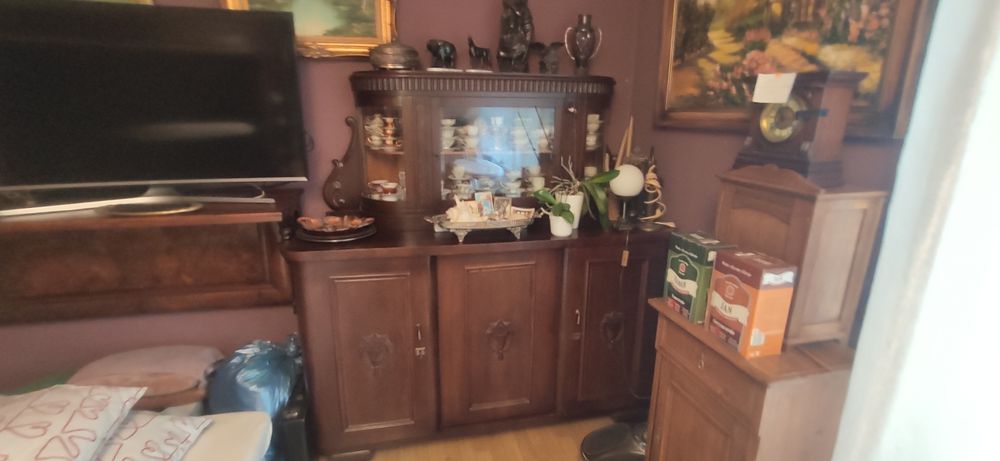 Kredens przedwojenny