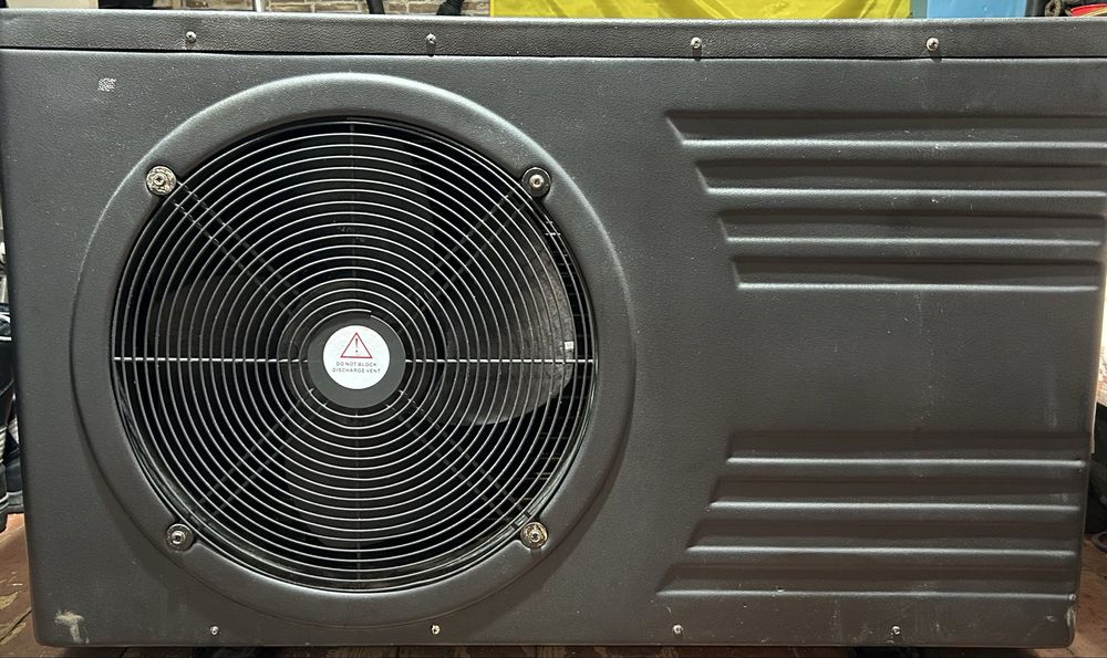 Тепловий насос нагрівач для басейна