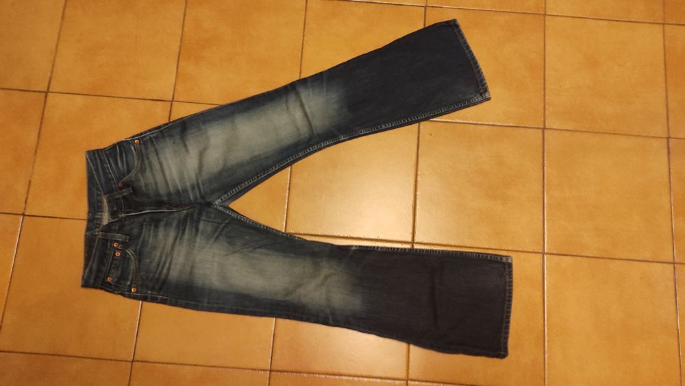 Calças Levi's modelo 516