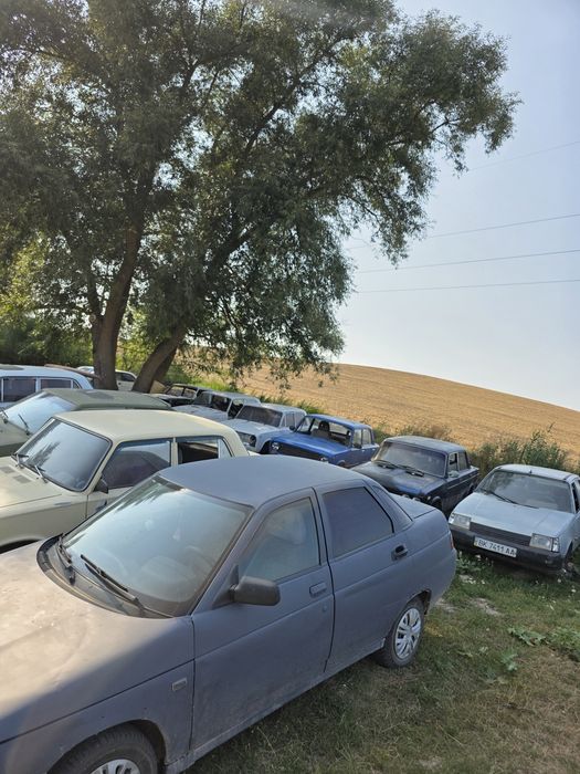 Розборка ваз з 01 до09 і 099 2110 2111 2112 2113 2114  2115 є всі запчастини відправка новою поштою по україні