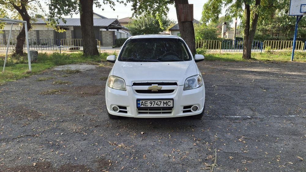 продам автомобиль Chevrolet Aveo