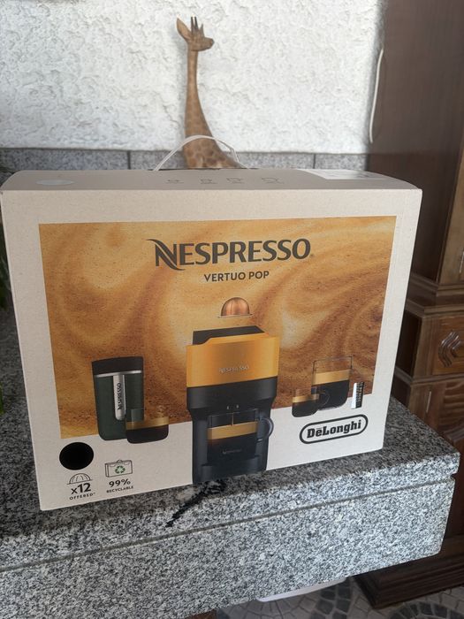 Maquina de Cafe Nespresso Vertuo Pop Nova