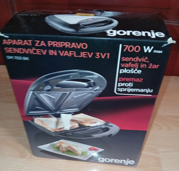 Сендвичница Бутербродница Gorenje SM 703 BK  700W