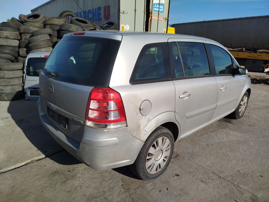Zafira B Z157 drzwi prawe tył tylne stan bdb wysyłka