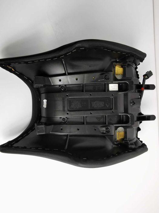 Triumph Tiger Explorer XC 1200 Grzane Siedzenie Kanapa JAK NOWE