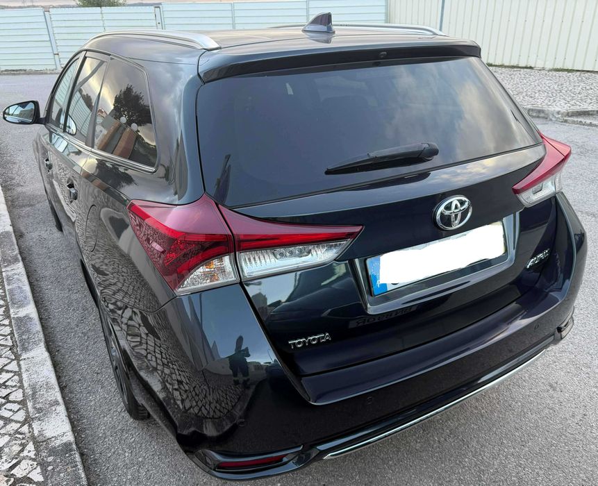 Toyota Auris 1.4 D4D Comfort+Pack Sport — photo 3