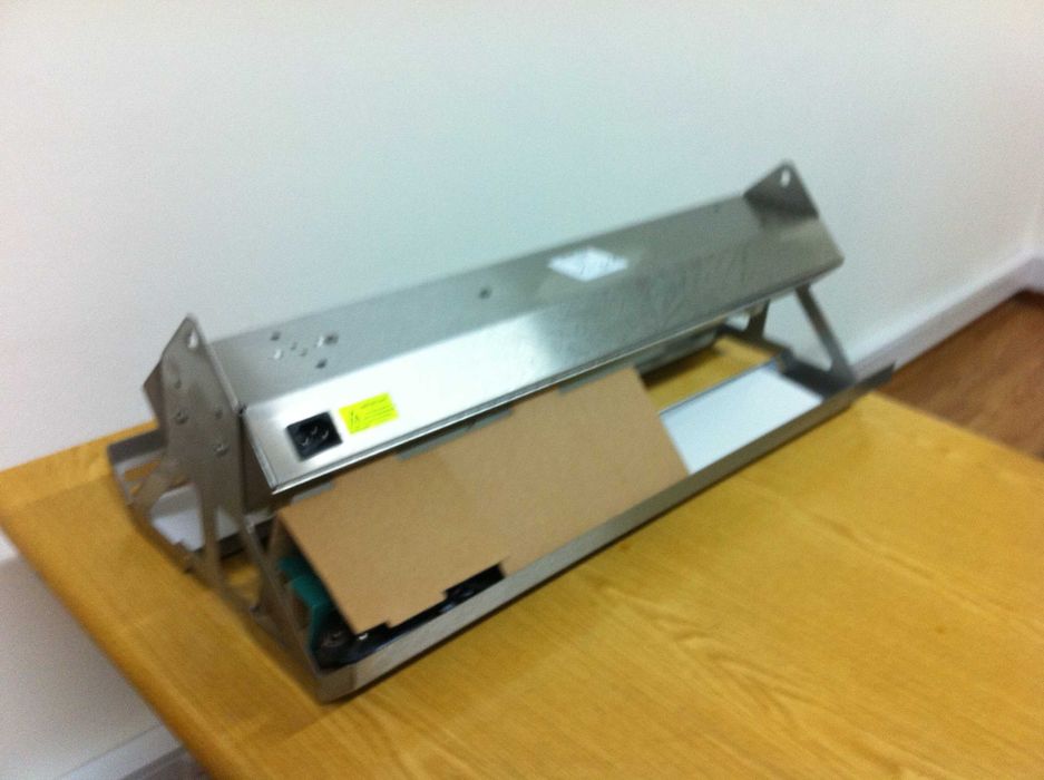 Inseto caçador Metal Industrial - Preto / Branco e INOX - Oportunidade