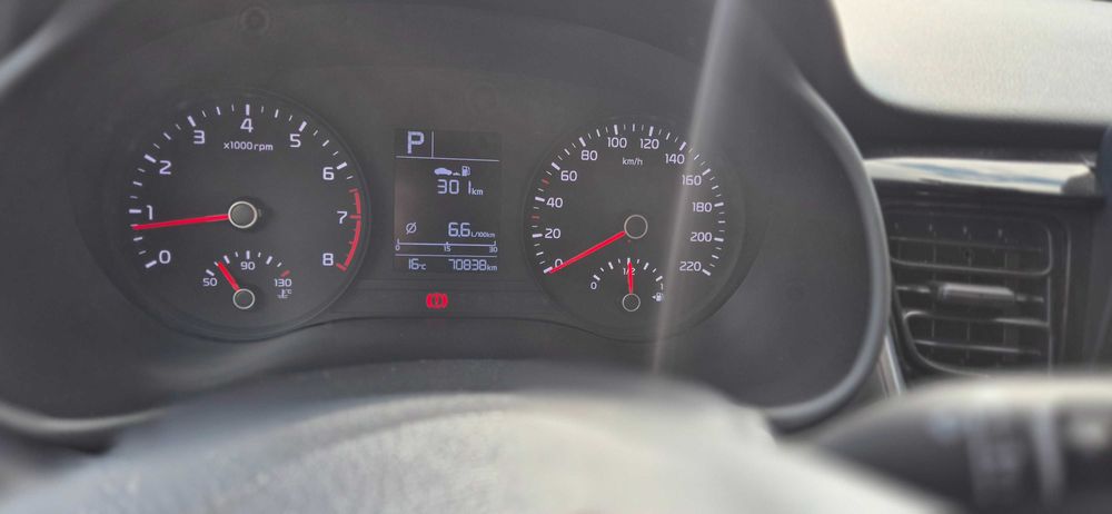 Kia stonic avtomat