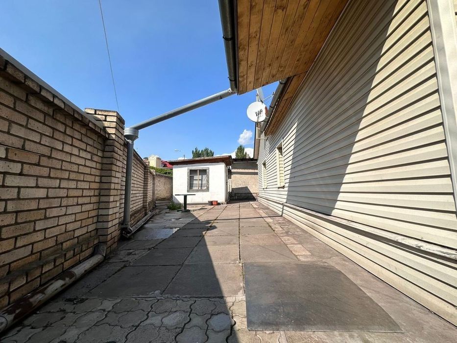 Продам будинок б.Гвардійський Центр міста