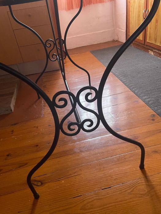 Mesa jantar com 4 cadeiras