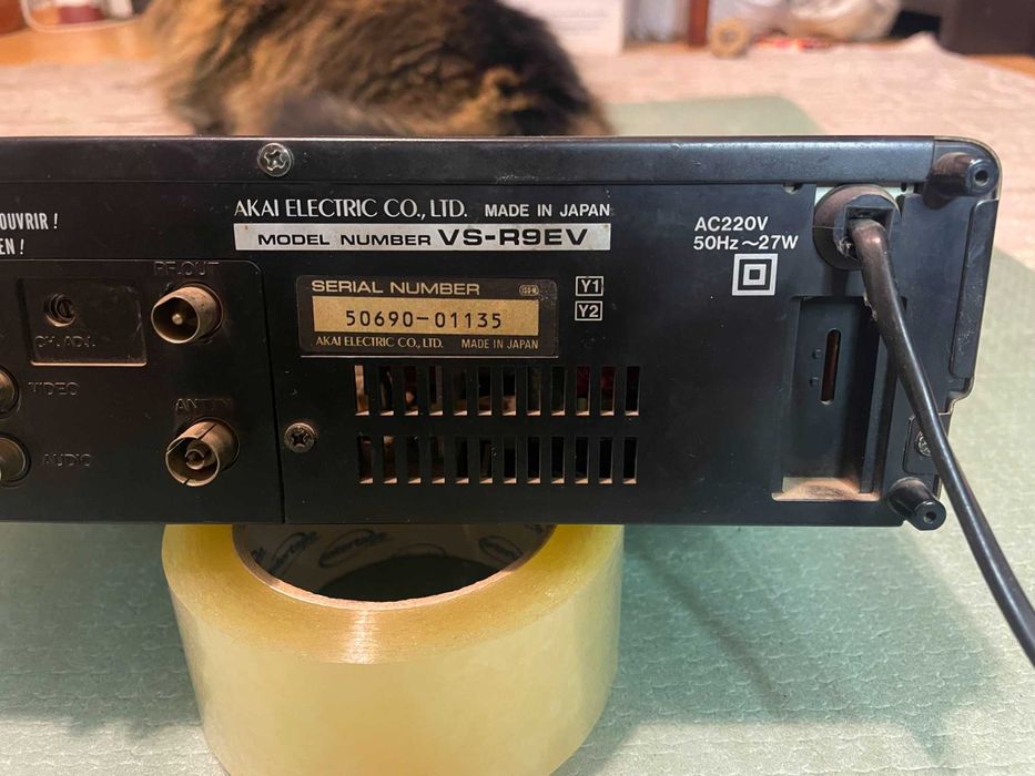Японський відеомагнітофон касетний відеоплеєр AKAI VS-R9EV