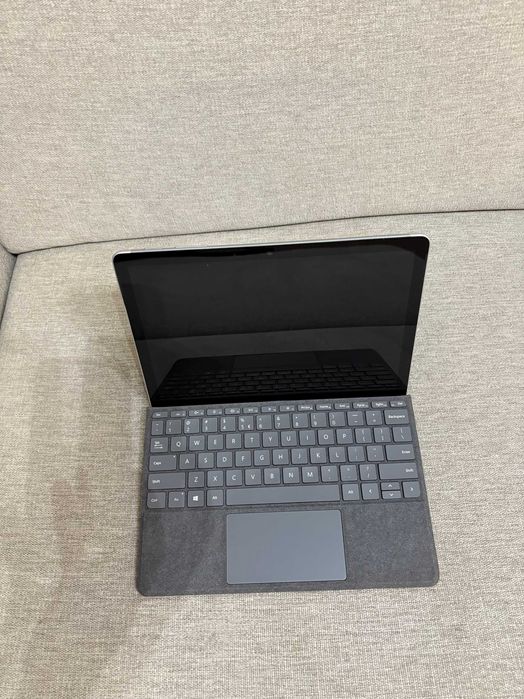 Microsoft Surface Go 2 m3 / 8GB RAM / 128GB SSD – idealny stan