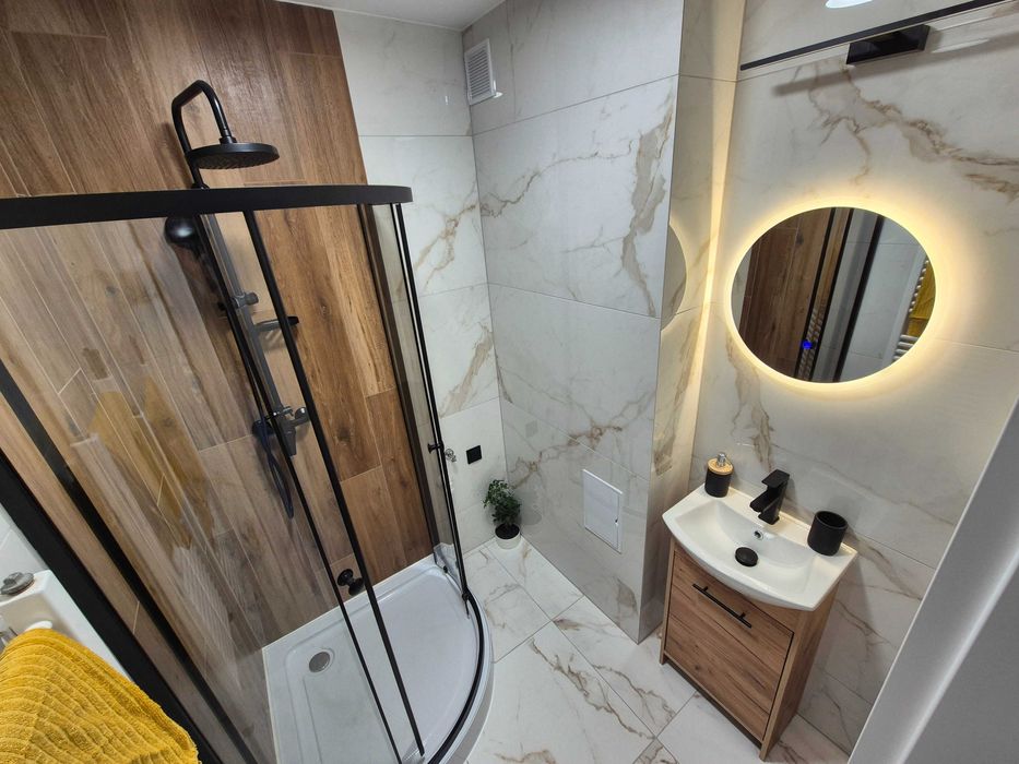 Remonty*wykończenia wnętrz*Adaptacje*Flizy*gwarancja*szybkie terminy