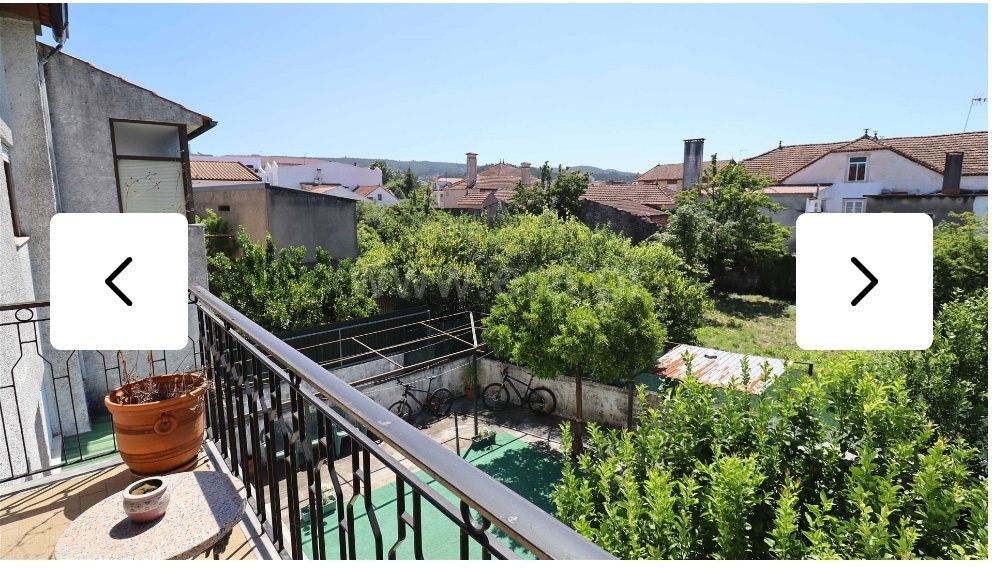 Moradia T4 +1 com terraço/quintal