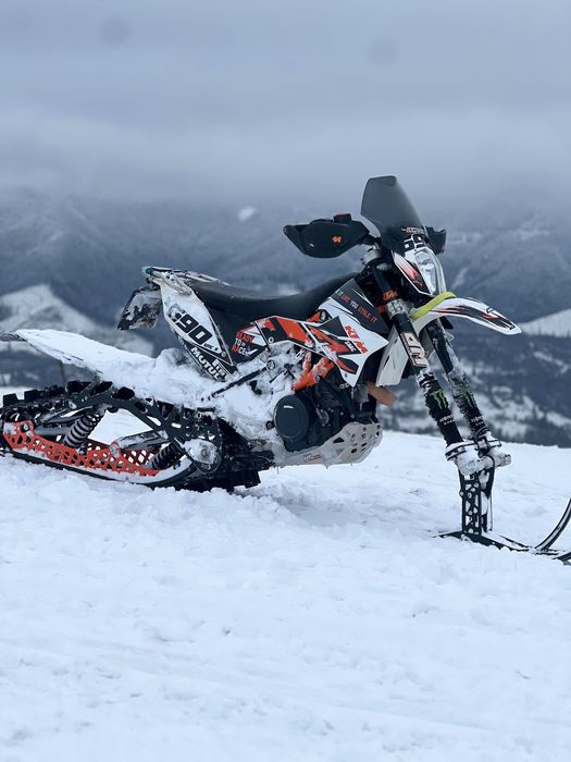 Продам гусеницю Zf на мото