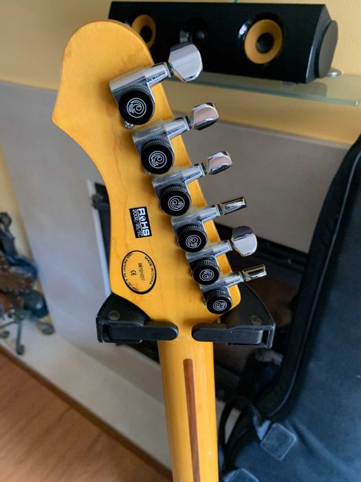 Guitarra Line 6 variax 600