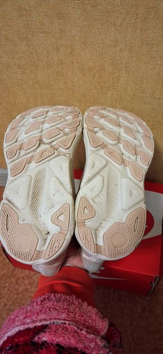 Кроссовки,кросівки Hoka розмір 37