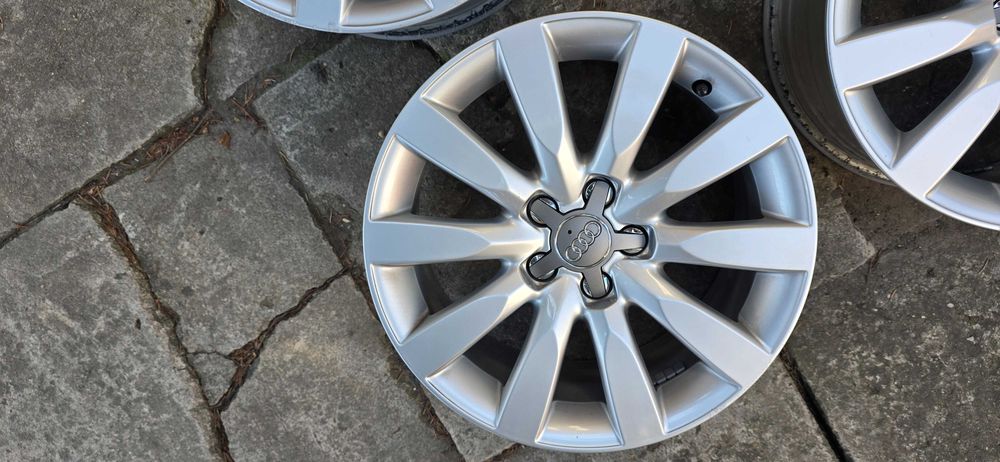 Alufelgi Audi 16" 7Jx16  5x100 ET34 Otwór 57,1 8x0601025g