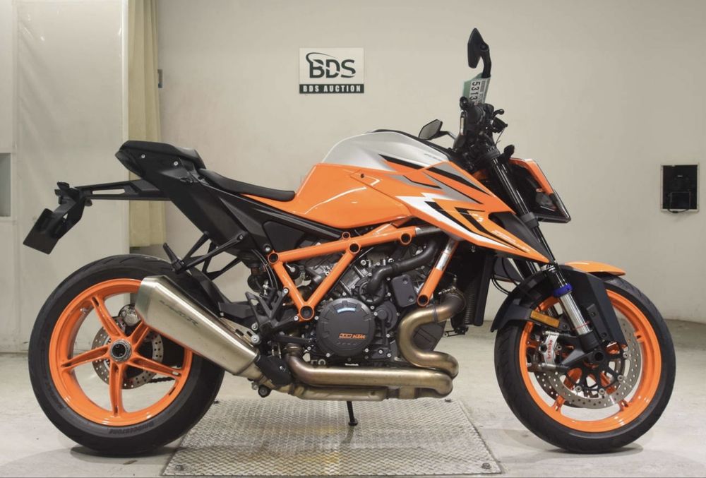 KTM 1290 SUPERDUKE R 2023 рік