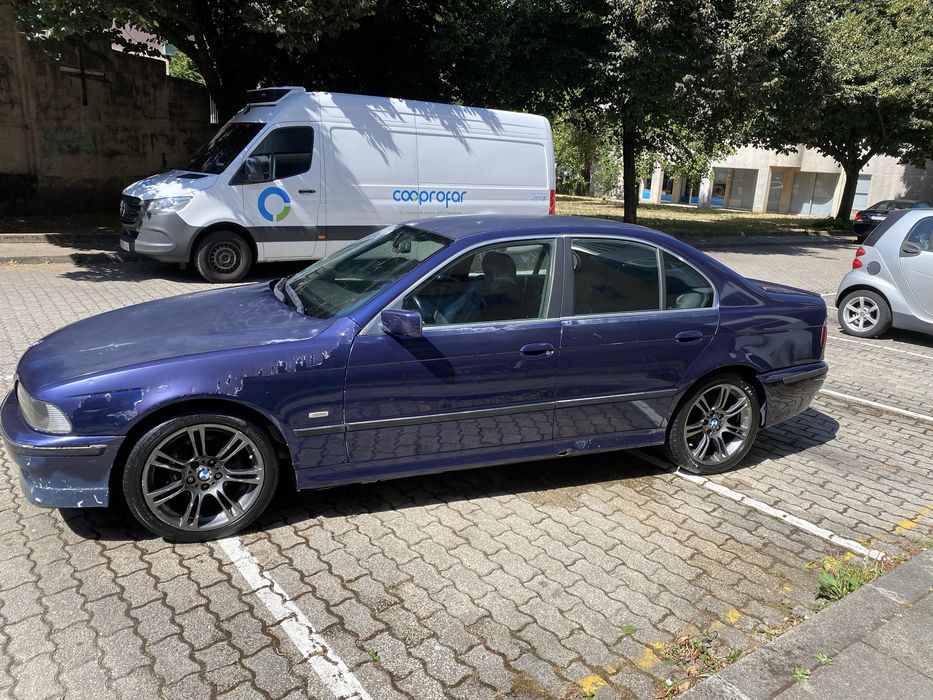 Bmw 520i E39 Motor 528i