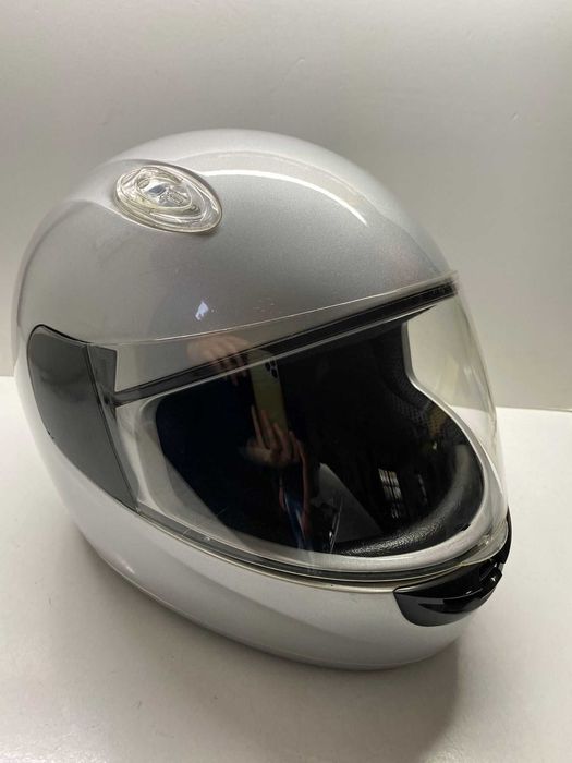 Capacete Cinzento de Mota