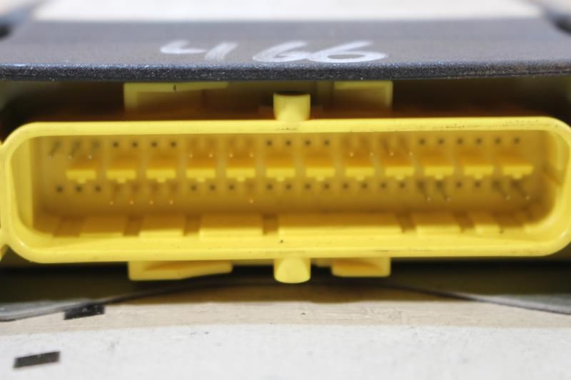 Centralina airbag VOLKSWAGEN Transporter V (7HA, 7HH, 7EA, 7EH)