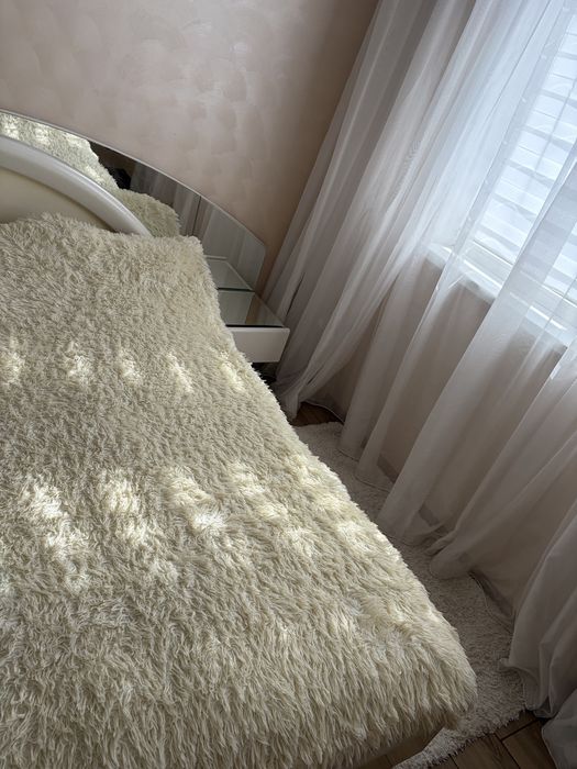 Продам итальянский спальный гарнитур