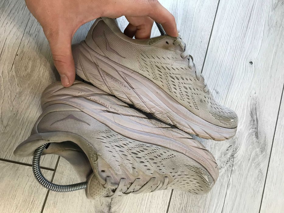 Buty do biegania Hoka One One W Clifton 8 rozm. 36