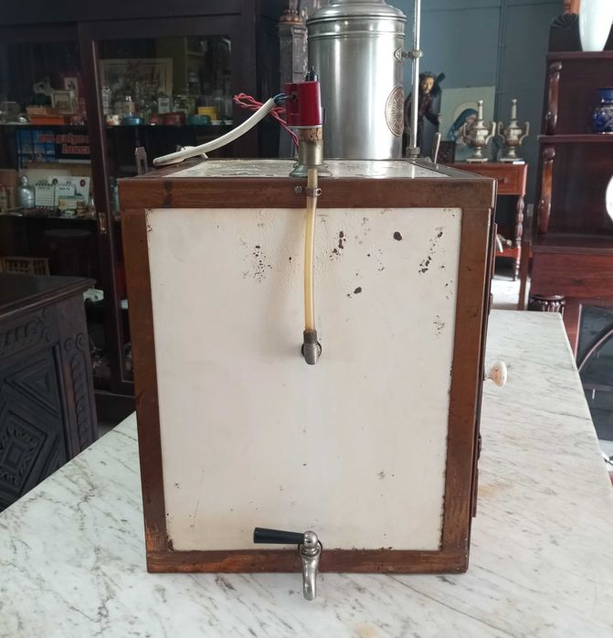 Antiga estufa de esterilização médica Alemã C. Gerhardt