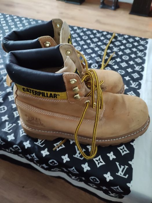 Trapery Caterpillar 38