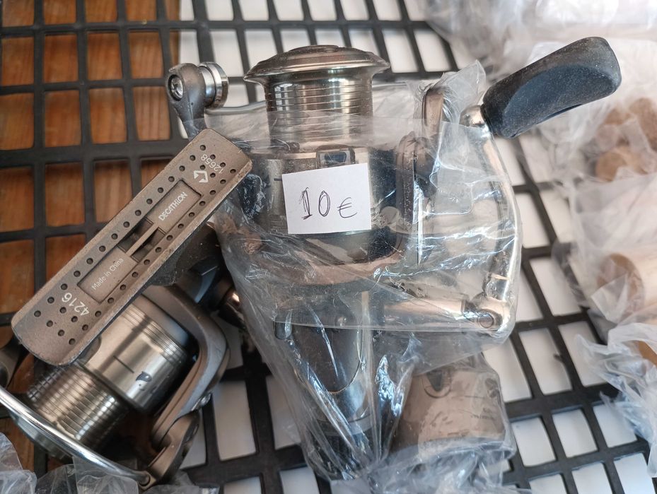 Material de pesca, diversos, a preços baixíssimos