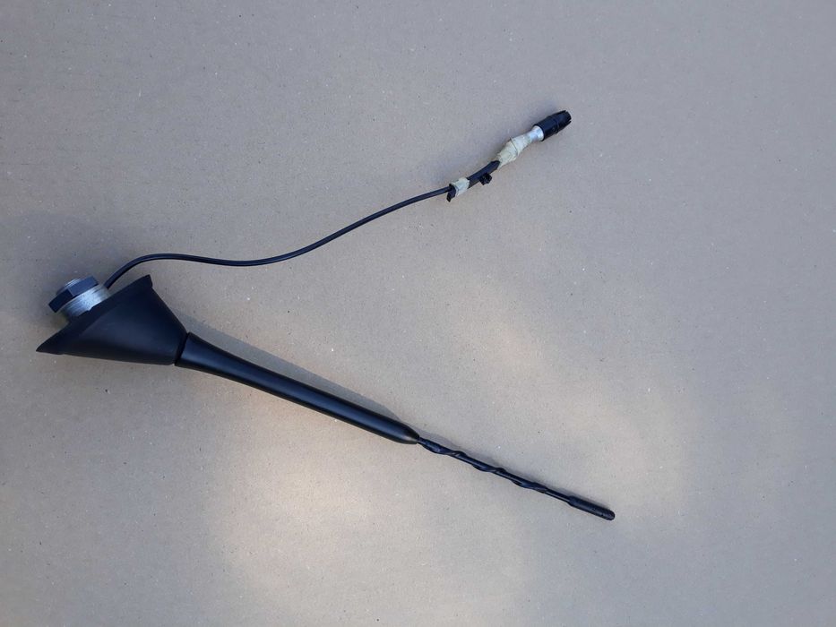 Alfa Romeo 159 antena dachowa komplet europa