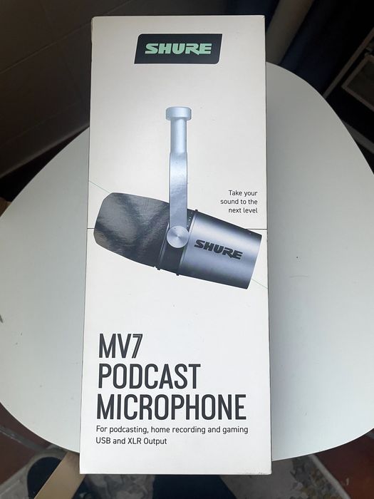 Microfones, pedais e outros