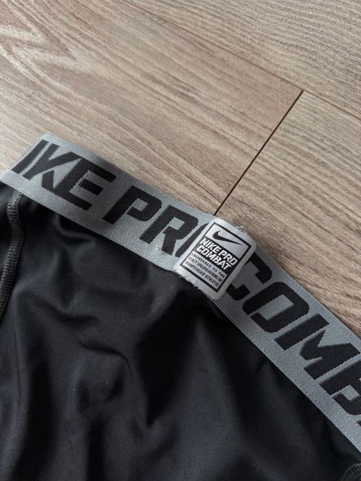 Sportowe Termiczne Męskie Legginsy Nike Pro Combat Spodnie Swoosh