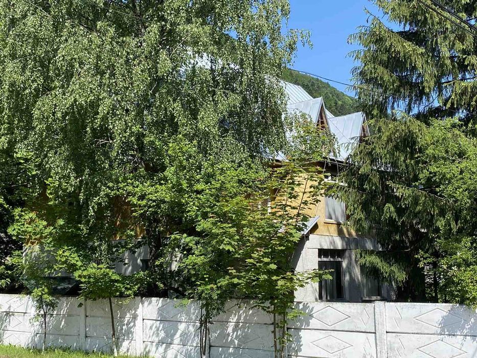 Готель "Смерековий край" в смт. Міжгір"я, Закарпатської області