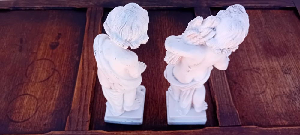 Par de Estatuetas em Pedra