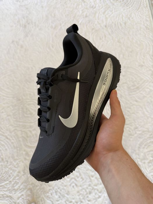 Водонепроникні кросівкиNike ZoomX Vomero 18 Gore-Tex