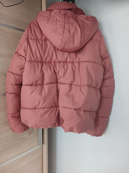 Zimowa kurtka damska Cropp