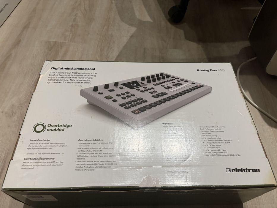 Elektron Analog Four mkII grey c/Decksaver