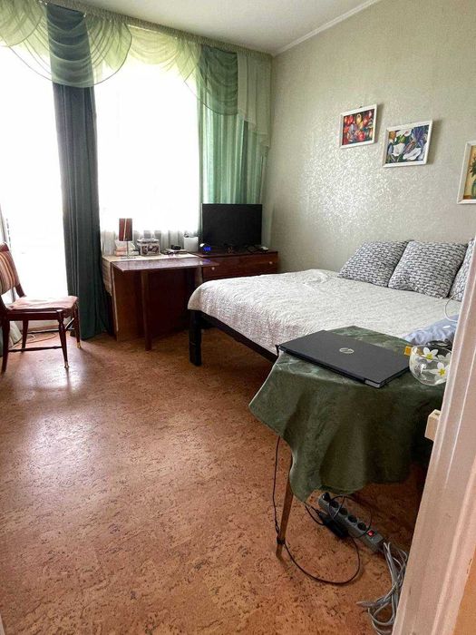 Продам 4-комнатную квартиру в Индустриальном районе,ул. Библика, 2В