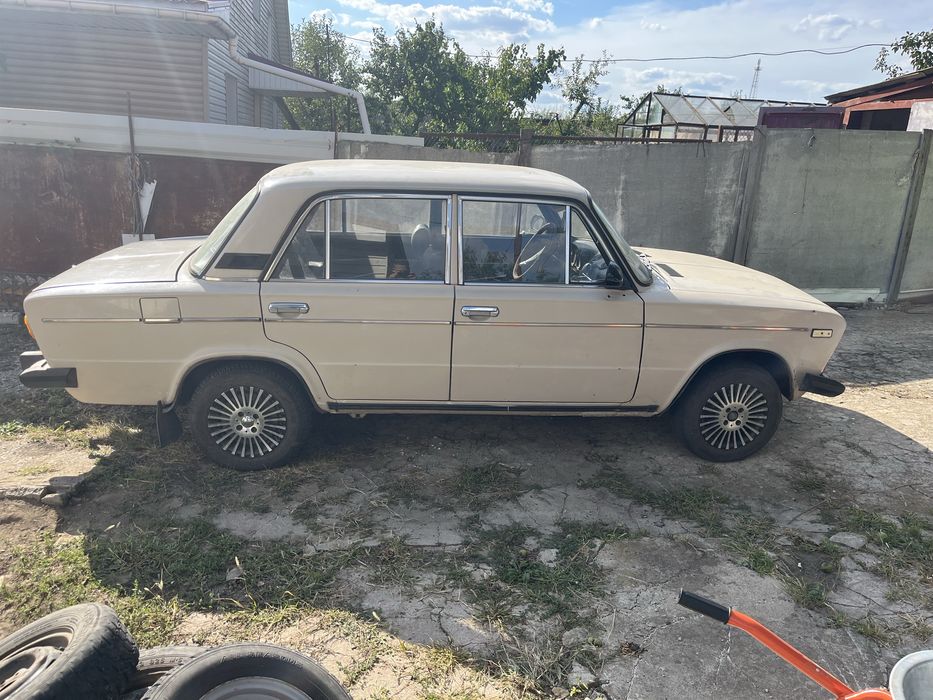 Продам машину ваз21063