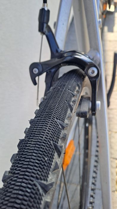 B’Twin Triban 100 – gravel / szosa – sprawny, gotowy do jazdy!