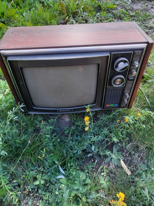 Sprzedam telewizor widoczny na zdjeciu