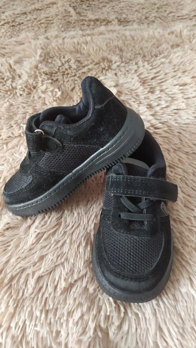 Продам дитячі кросівки. - 22 р.